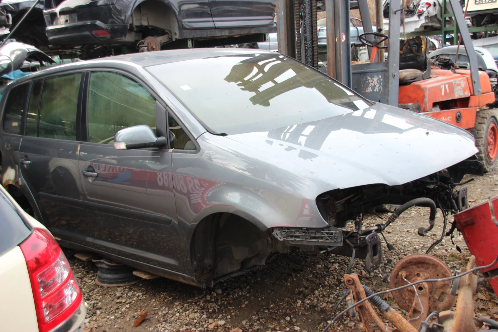 VW Touran 1.9 TDI   - САМО НА ЧАСТИ , снимка 1