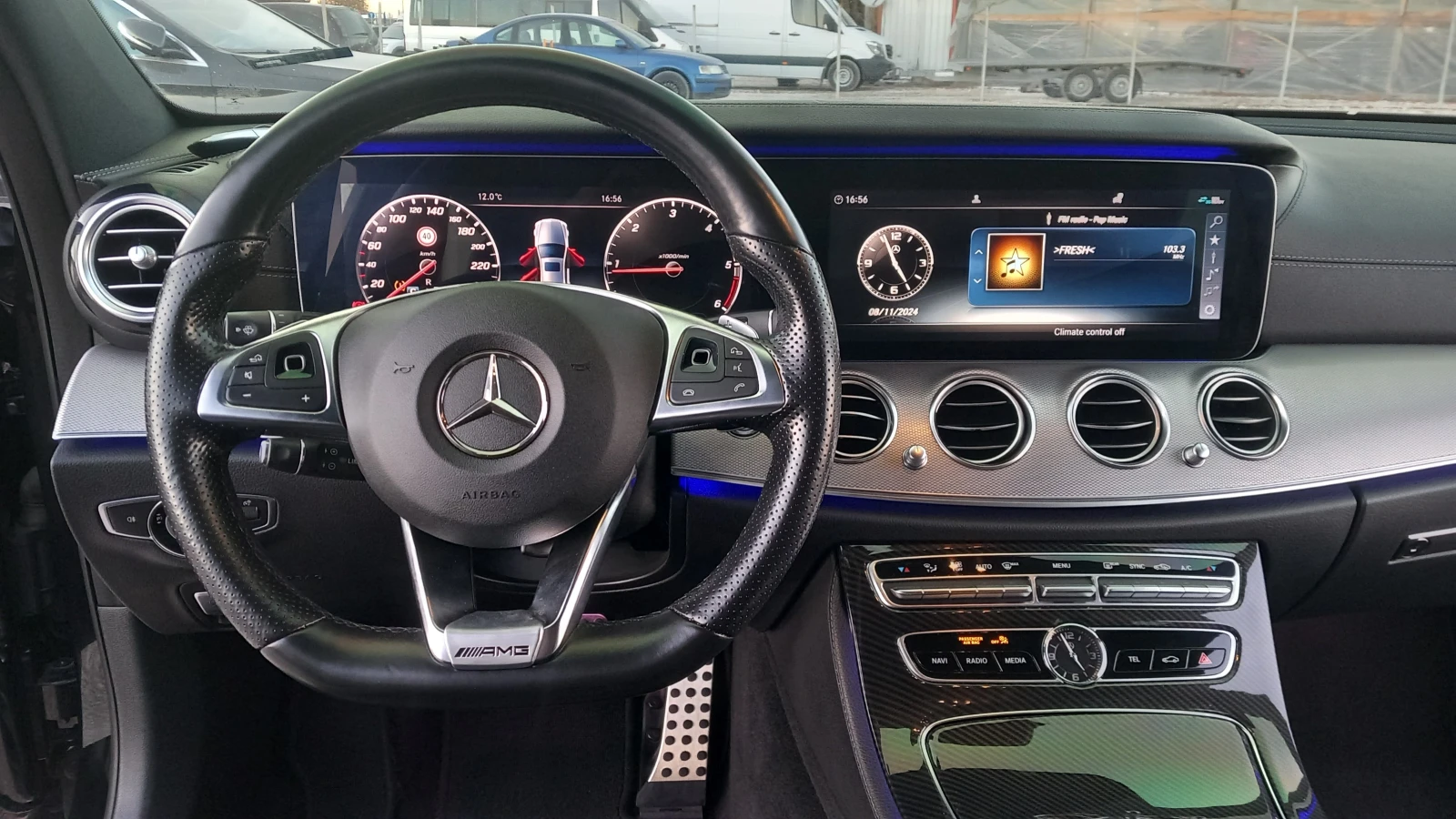 Mercedes-Benz E 220 AMG/ПАНОРАМА/ПОДГРЕВ/360* КАМЕРА/9G-TRONIC/EURO6 - изображение 10