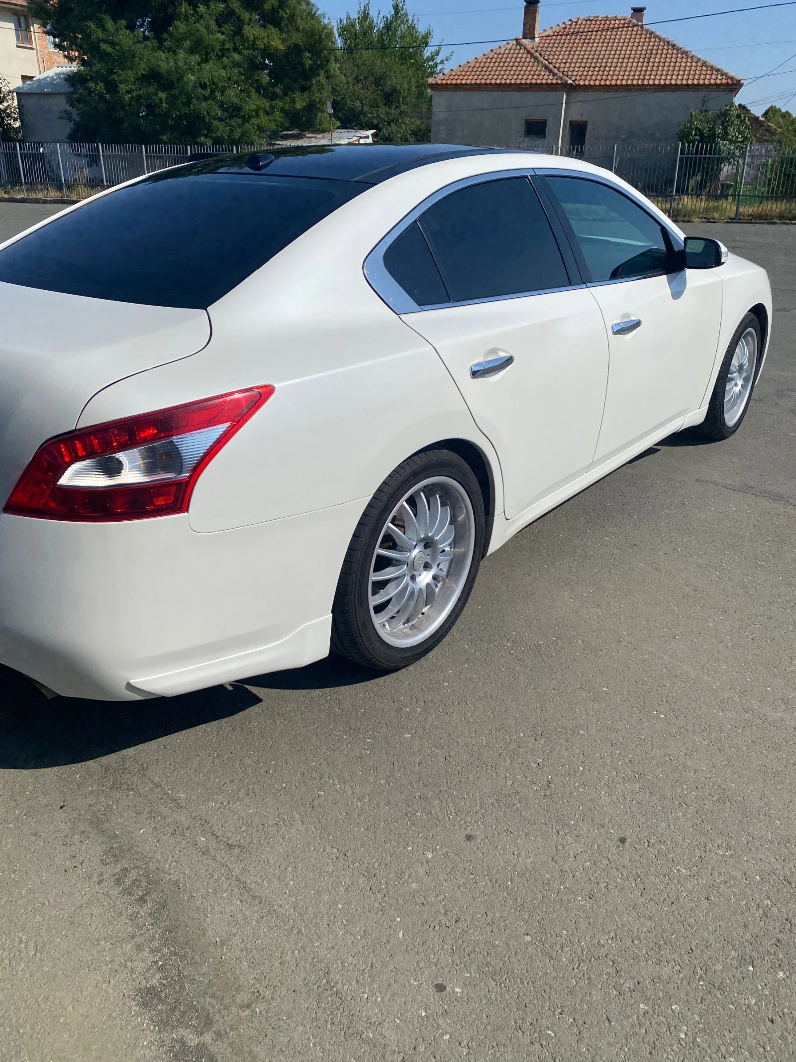 Nissan Maxima  - изображение 6