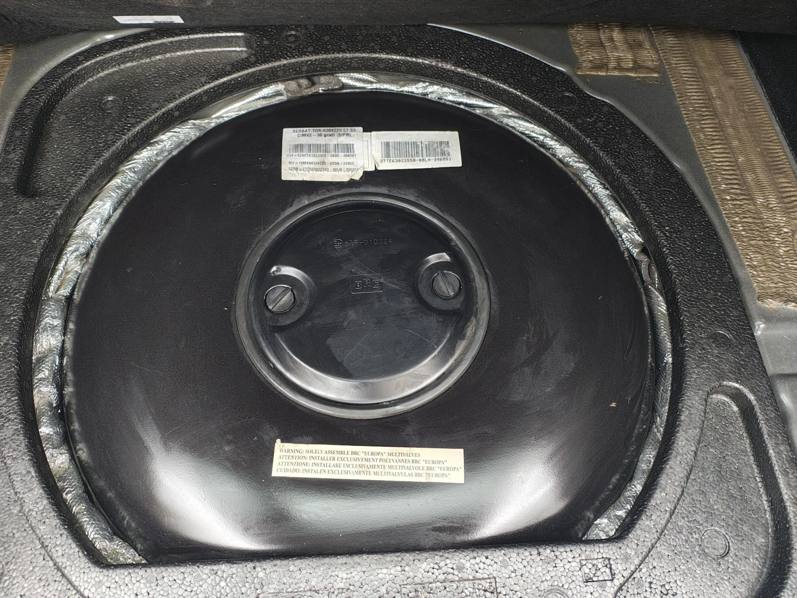 Ford Focus 2.0 i LPG - изображение 8