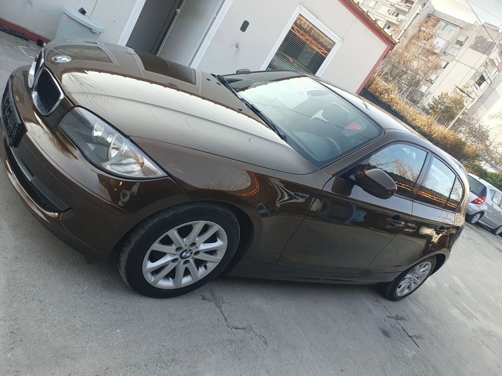 BMW 118 FACE FULL NAVI PODGREV KAMERA 6 skr . 2011 ЕURO 5, снимка 2 - Автомобили и джипове - 53761291