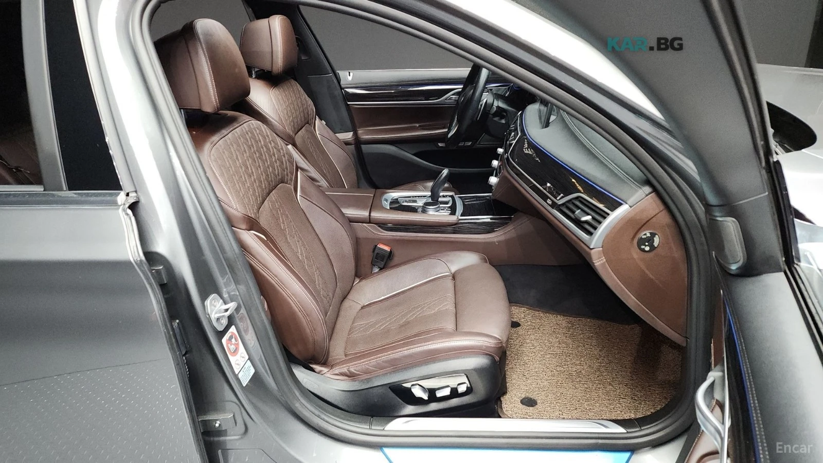 BMW 740 LI / XDRIVE / M PKG / TV / ОБДУХ / МАСАЖ / FULL, снимка 11 - Автомобили и джипове - 54670150
