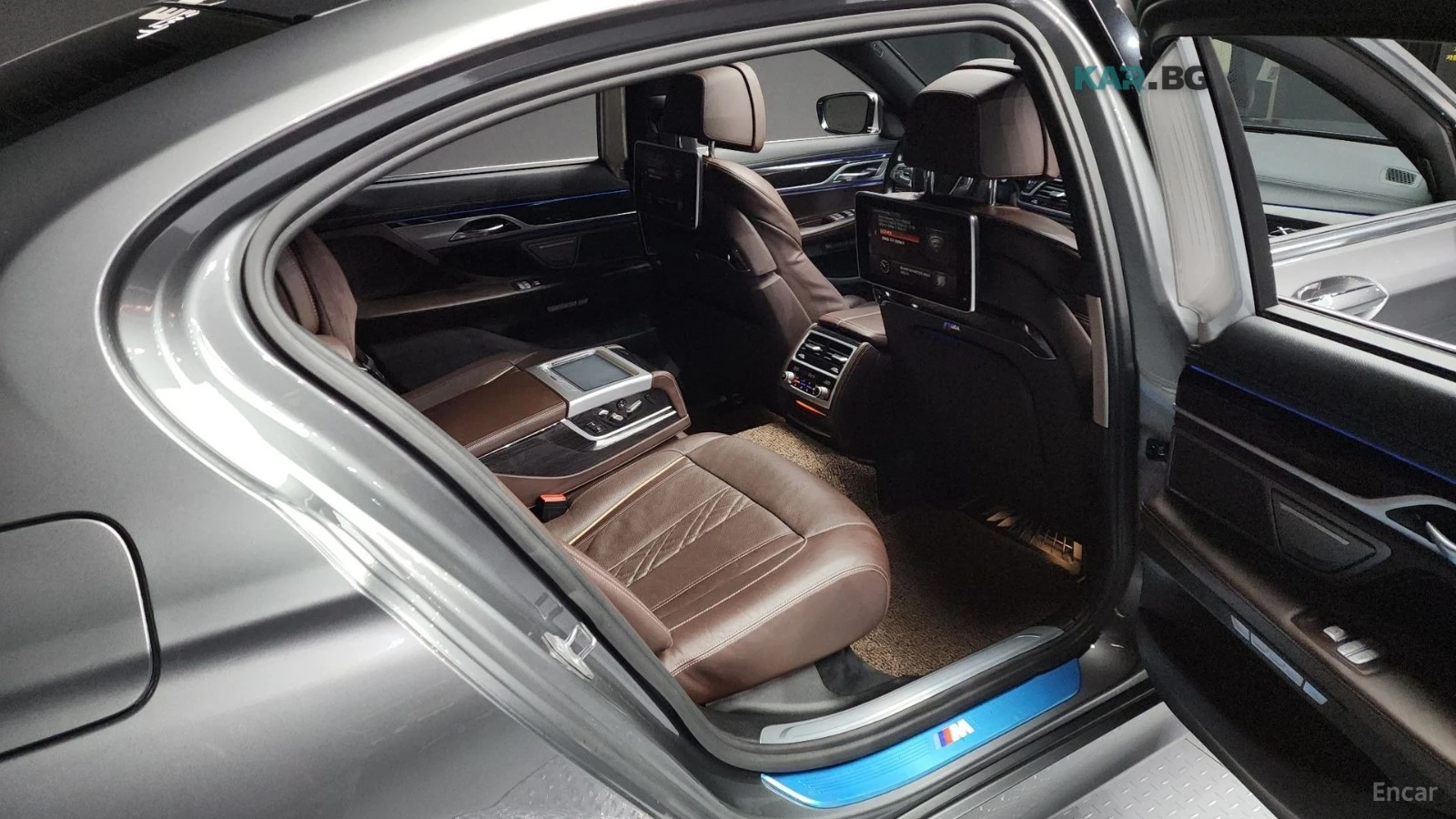 BMW 740 LI / XDRIVE / M PKG / TV / ОБДУХ / МАСАЖ / FULL, снимка 12 - Автомобили и джипове - 54670150
