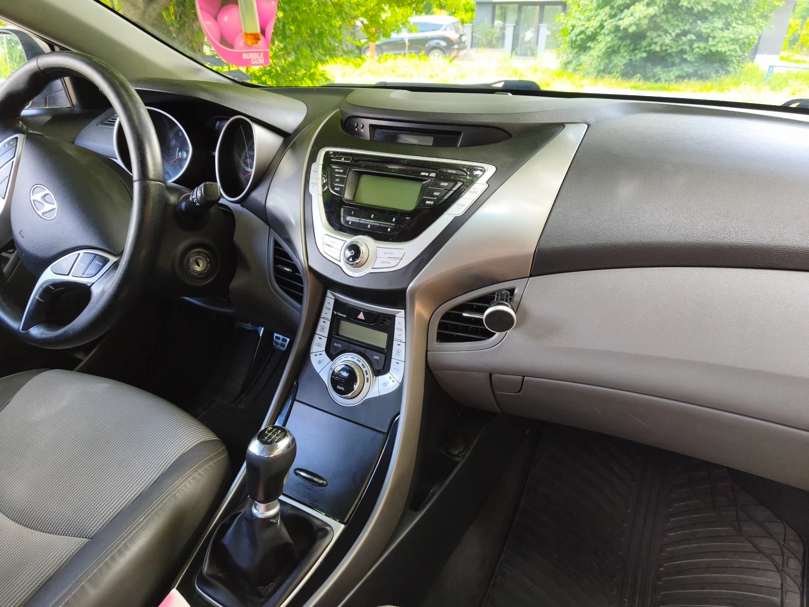 Hyundai Elantra V.  1.6, снимка 7 - Автомобили и джипове - 54892346