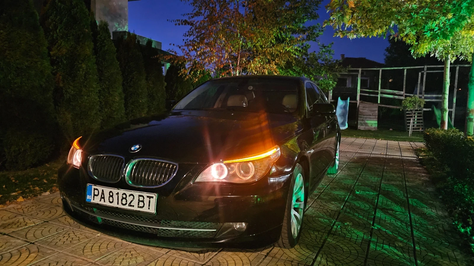 BMW 520, снимка 15 - Автомобили и джипове - 55023037