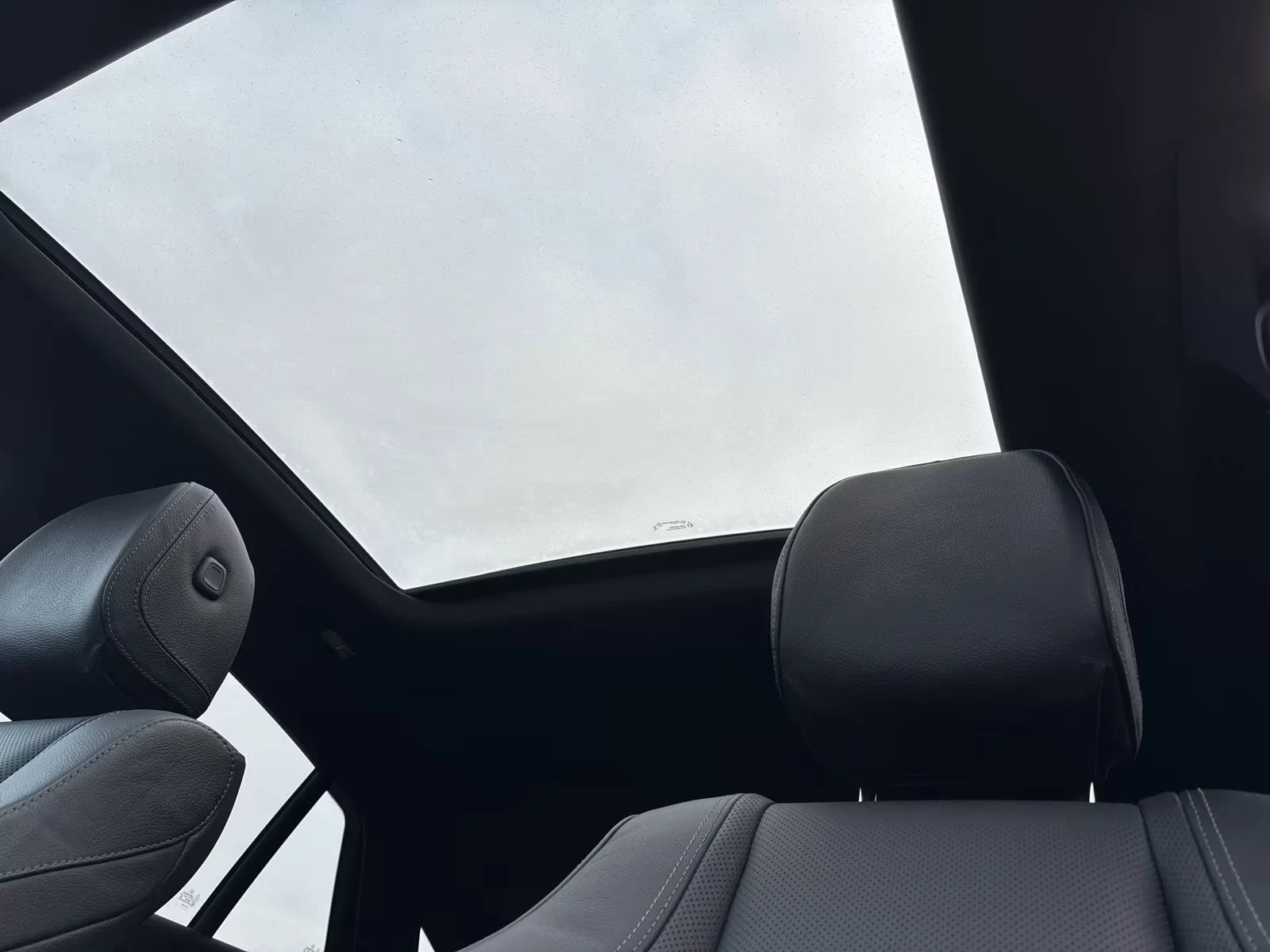 Mercedes-Benz GLE 450 4 MATIC* AMG PREMIUM* PANO* BURM* 360* , снимка 10 - Автомобили и джипове - 55231477