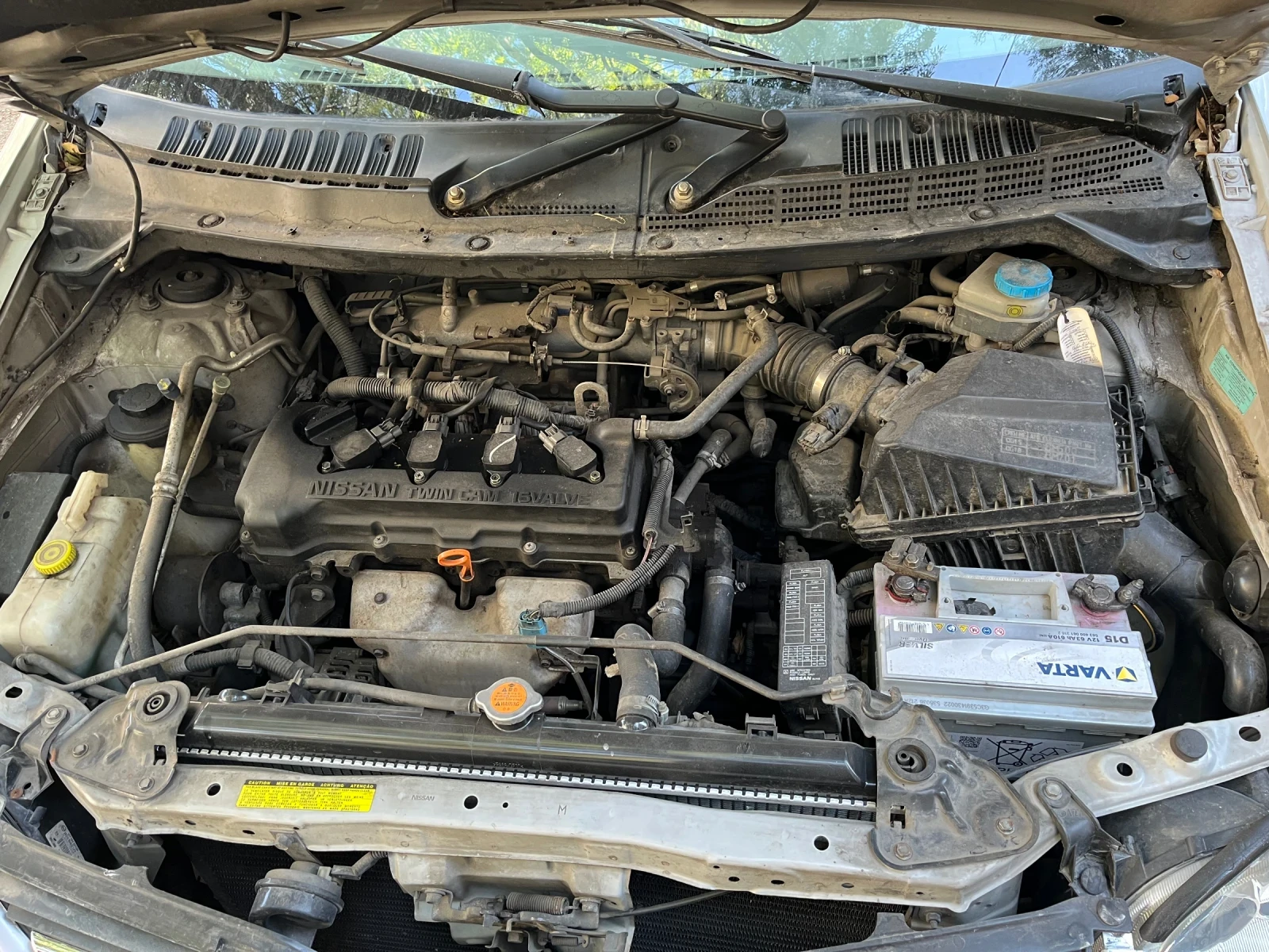 Nissan Almera tino, снимка 6 - Автомобили и джипове - 56069131