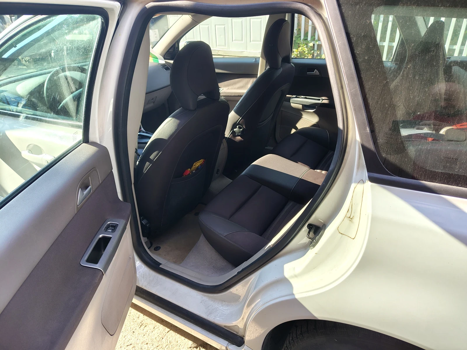 Volvo V50 1, 6 i, снимка 12 - Автомобили и джипове - 56145145