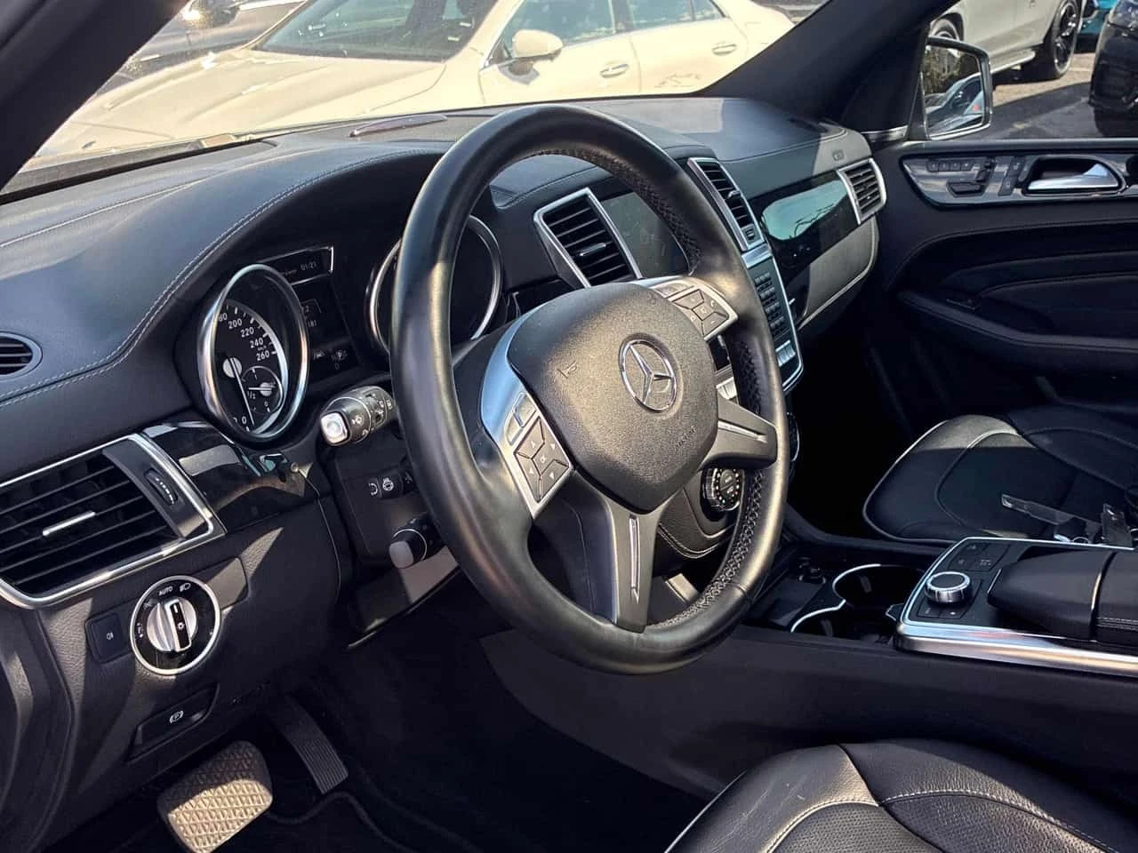 Mercedes-Benz ML 550 * CARFAX * ����� �� ����������� | Mobile.bg � ����������� 5