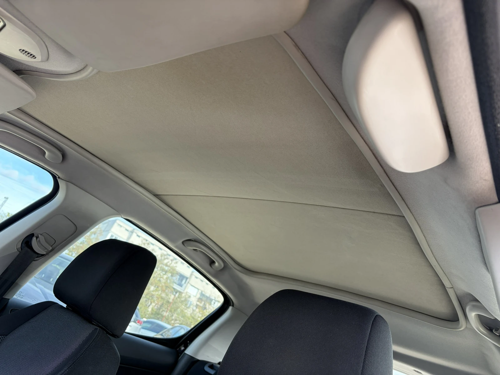 Peugeot 308 1.6 HDI, снимка 16 - Автомобили и джипове - 56682924