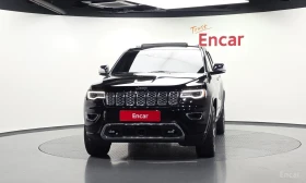 Jeep Grand cherokee 3.6* V6* 8ZF* OVERLAND* ДИСТРОНИК* ОБДУХВАНЕ* КАМЕ, снимка 3