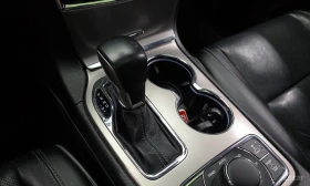 Jeep Grand cherokee 3.6* V6* 8ZF* OVERLAND* ДИСТРОНИК* ОБДУХВАНЕ* КАМЕ, снимка 10