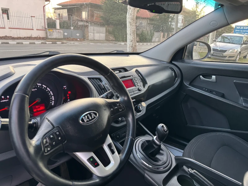 Kia Sportage 2.0 DIESEL AUSTRIA, снимка 9 - Автомобили и джипове - 48380346