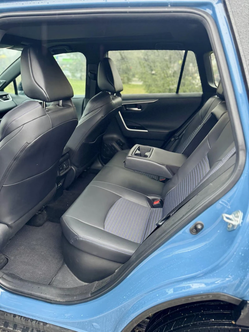 Toyota Rav4 XSE 2.5 Hybrid 222к.с., снимка 10 - Автомобили и джипове - 52368228
