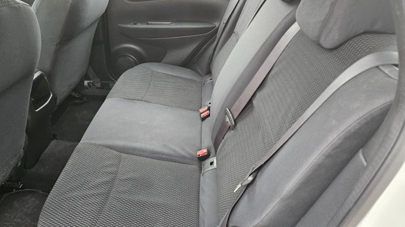 Nissan Qashqai 1.5 d, снимка 10 - Автомобили и джипове - 53123430