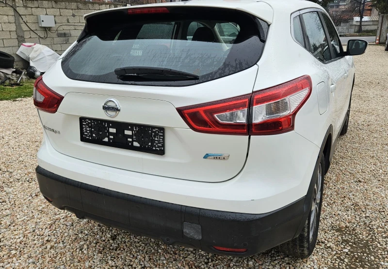 Nissan Qashqai 1.5 d, снимка 5 - Автомобили и джипове - 53123430