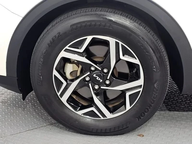 Kia Sportage, снимка 5 - Автомобили и джипове - 56690254
