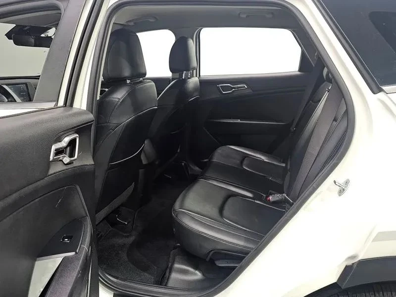Kia Sportage, снимка 11 - Автомобили и джипове - 56690254