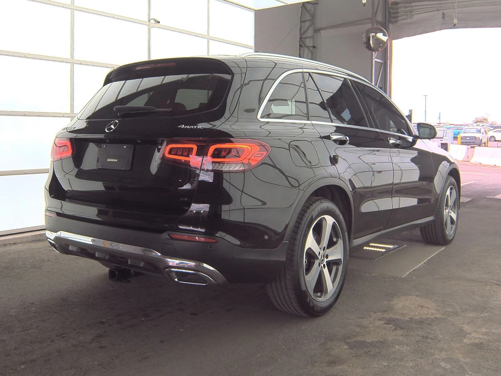 Mercedes-Benz GLC 300 2021* BURMASTER* DISTRONIK* DIGITAL* LANE ASSIST*  - изображение 5