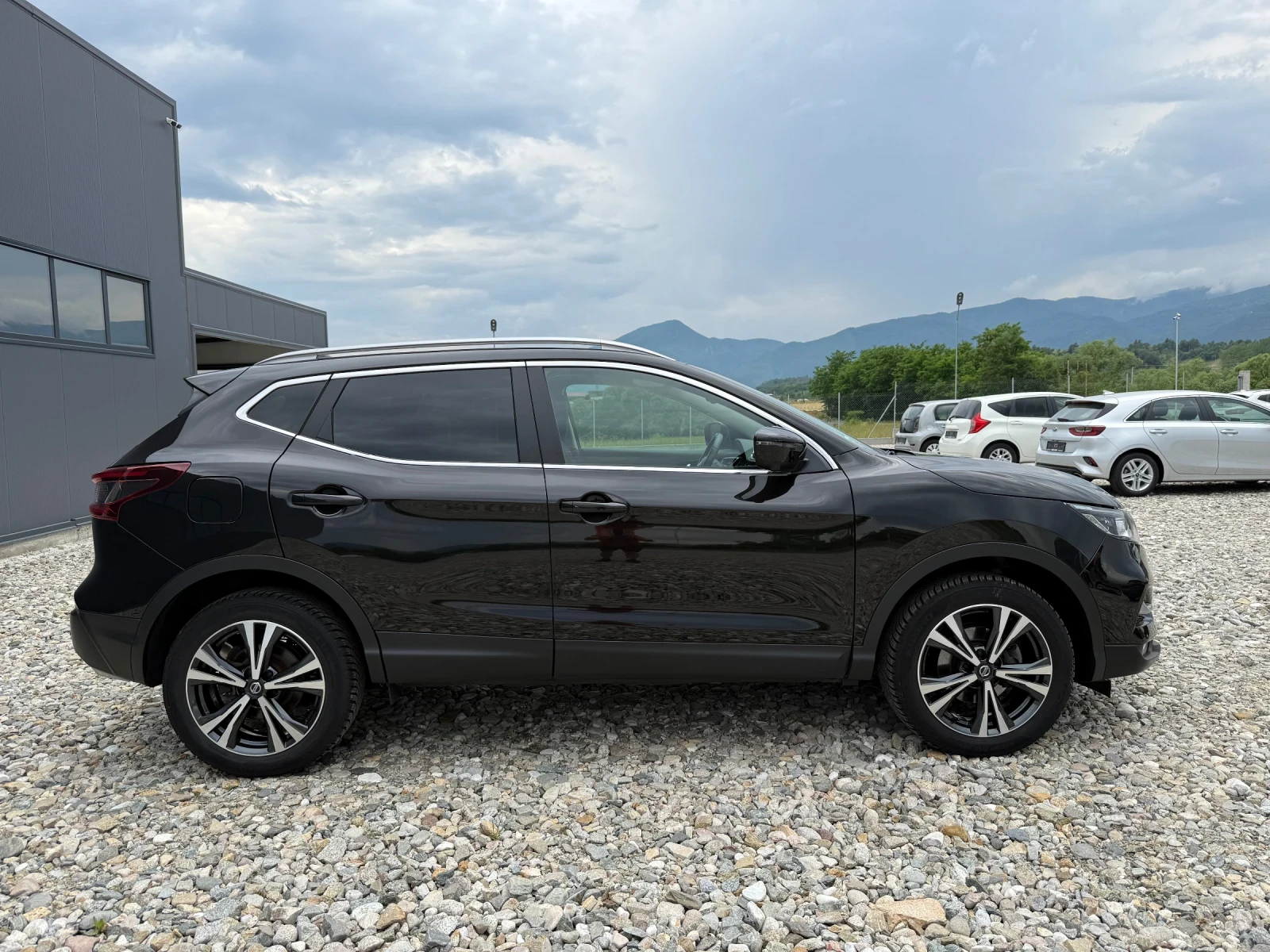 Nissan Qashqai 1.3 DIG-T FULL LED PANORAMA - изображение 7