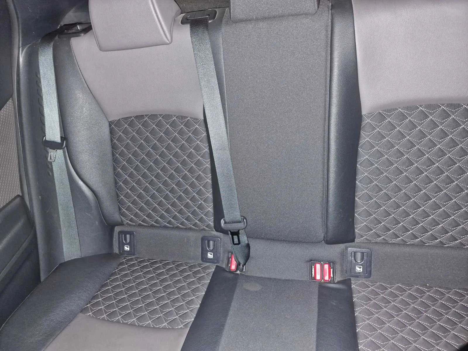 Toyota C-HR, снимка 10 - Автомобили и джипове - 53754144