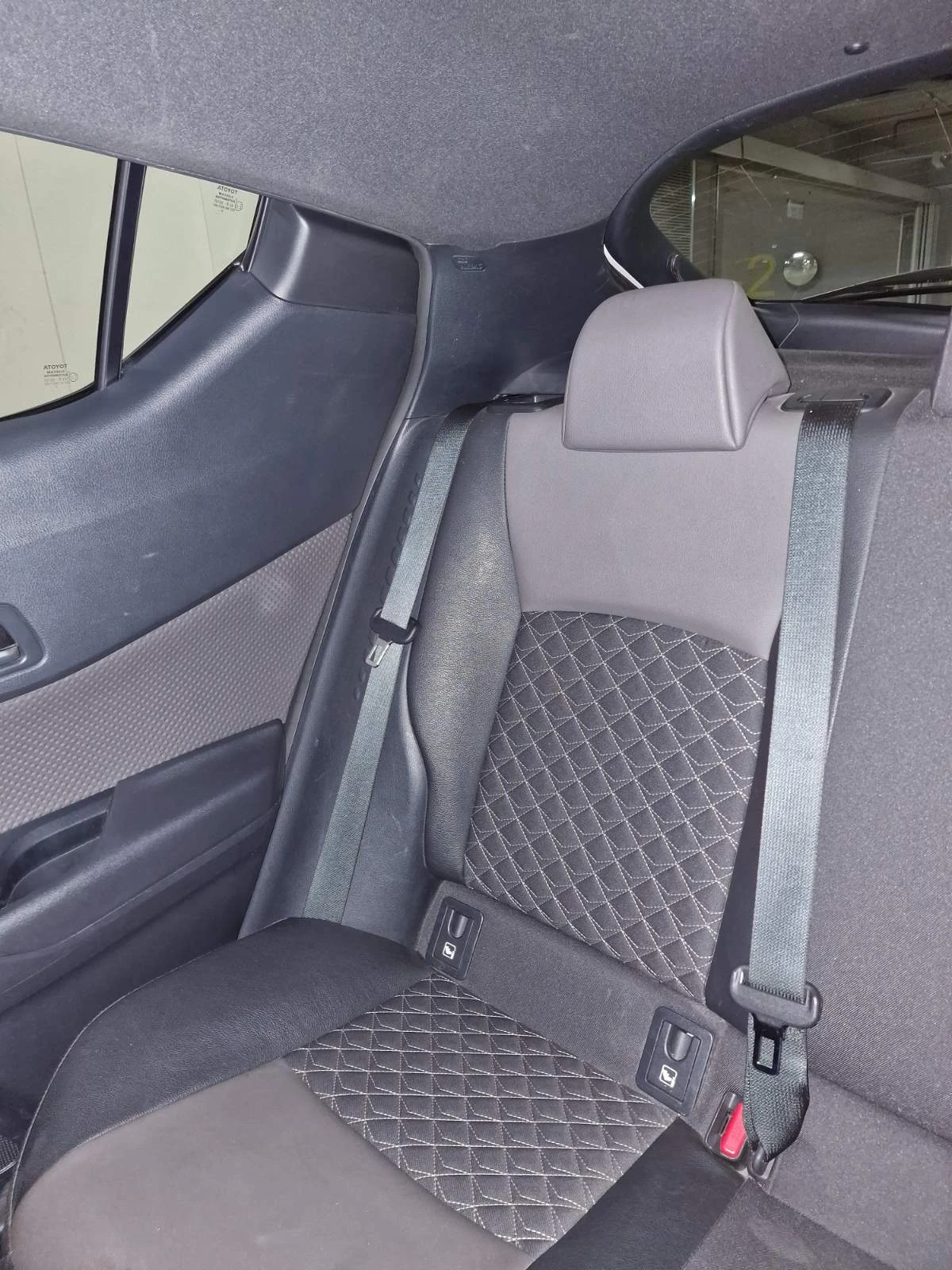 Toyota C-HR, снимка 11 - Автомобили и джипове - 53754144