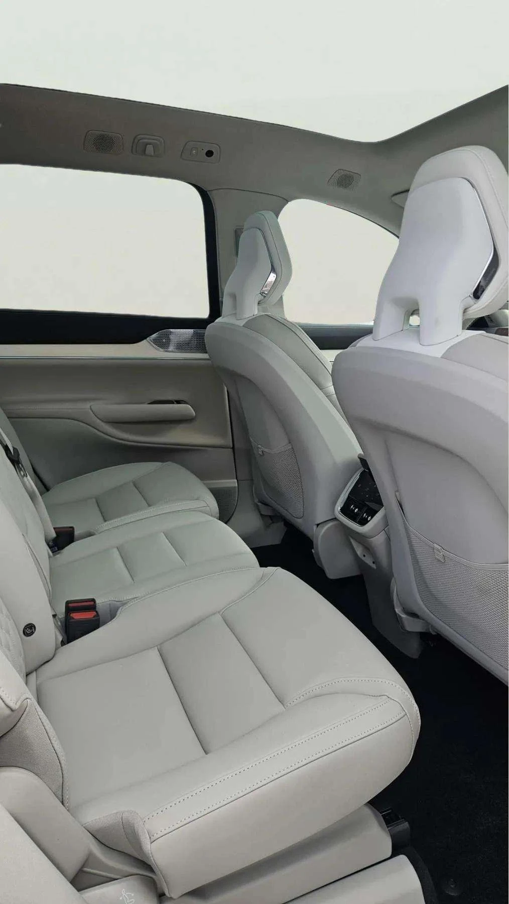 Volvo EX90 Twin Motor, снимка 8 - Автомобили и джипове - 54108315