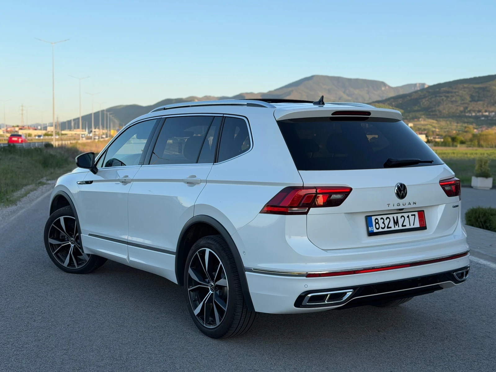 VW Tiguan ALL SPACE ! FULL , снимка 2 - Автомобили и джипове - 54444532