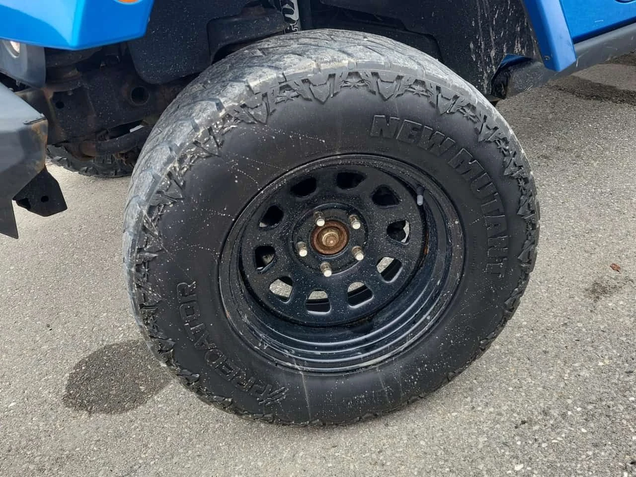 Jeep Wrangler * 4wd 4dr Sahara * CARFAX * БЕЗ ПЪРВОНАЧАЛНА ВНОСК, снимка 7 - Автомобили и джипове - 54450963