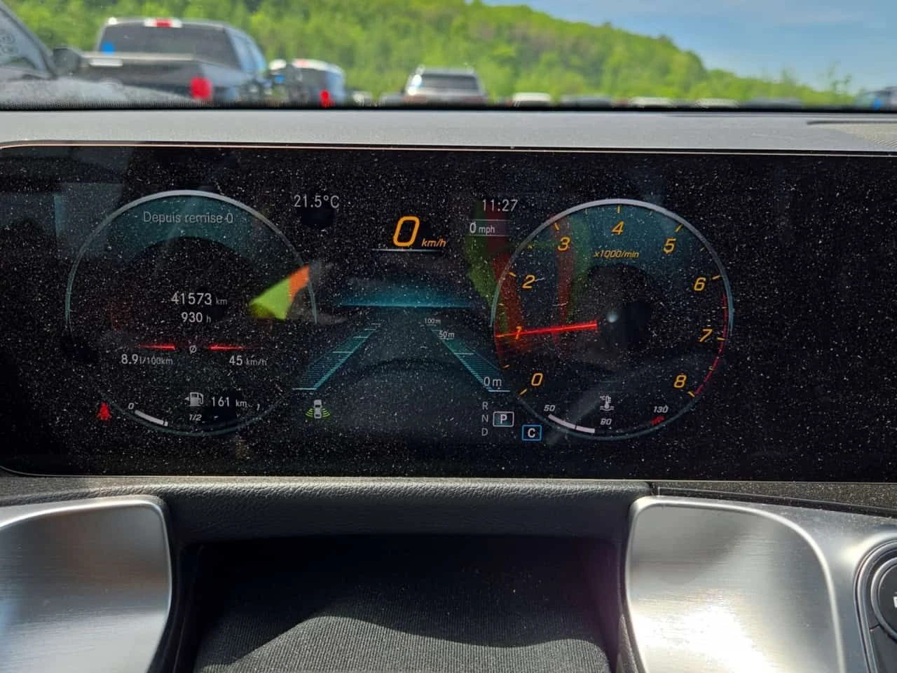 Mercedes-Benz GLB 250 ПОДГРЕВИ * ПАНО * KEYLESS, снимка 9 - Автомобили и джипове - 54847551