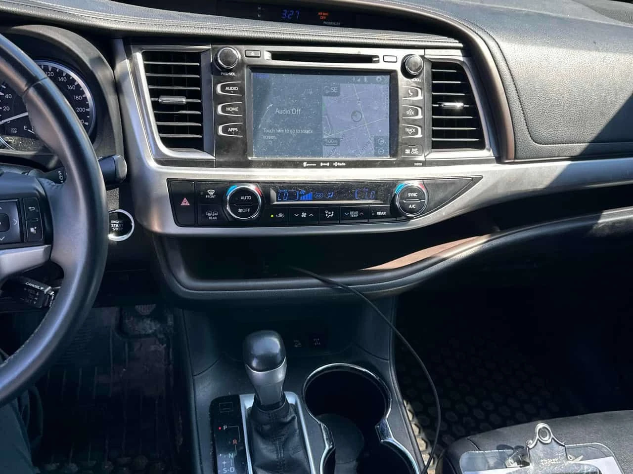 Toyota Highlander * XLE * АВТОКРЕДИТ БЕЗ ПЪРВОНАЧАЛНА ВНОСКА* , снимка 9 - Автомобили и джипове - 55216183