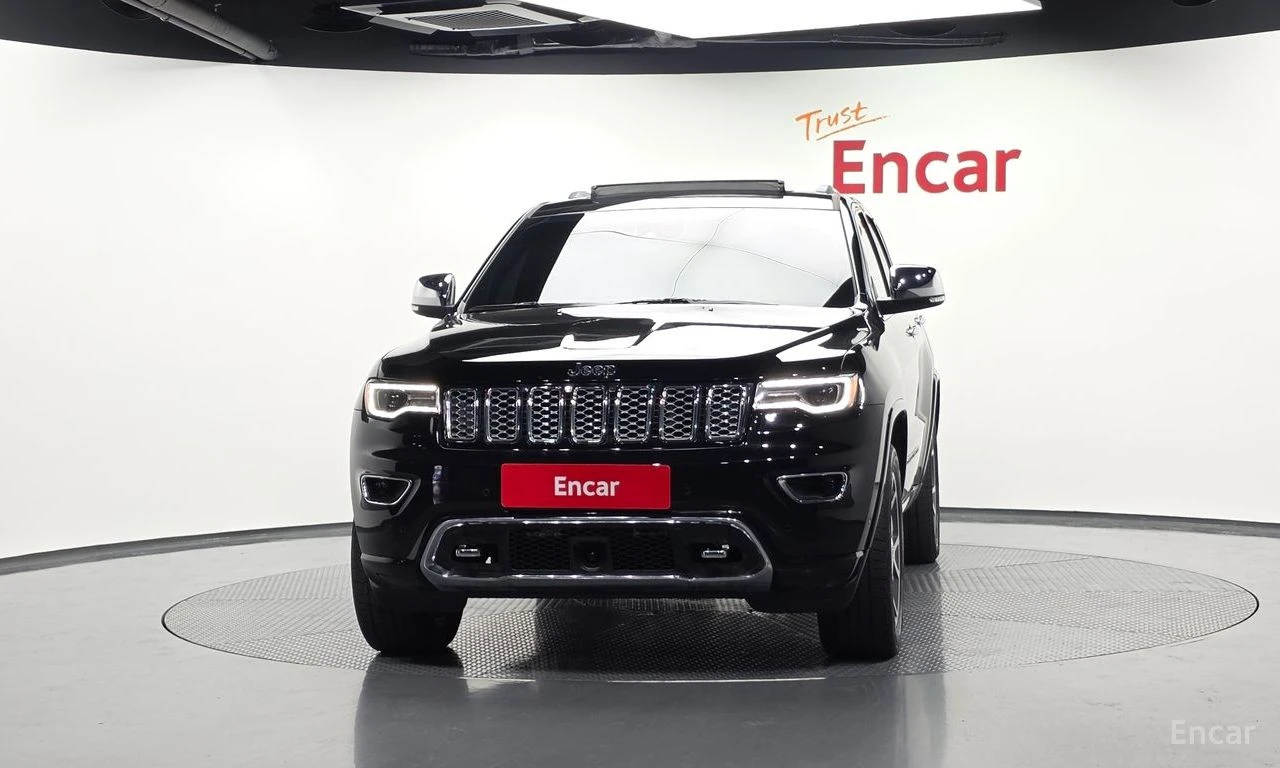 Jeep Grand cherokee 3.6* V6* 8ZF* OVERLAND* ДИСТРОНИК* ОБДУХВАНЕ* КАМЕ, снимка 3 - Автомобили и джипове - 55247659
