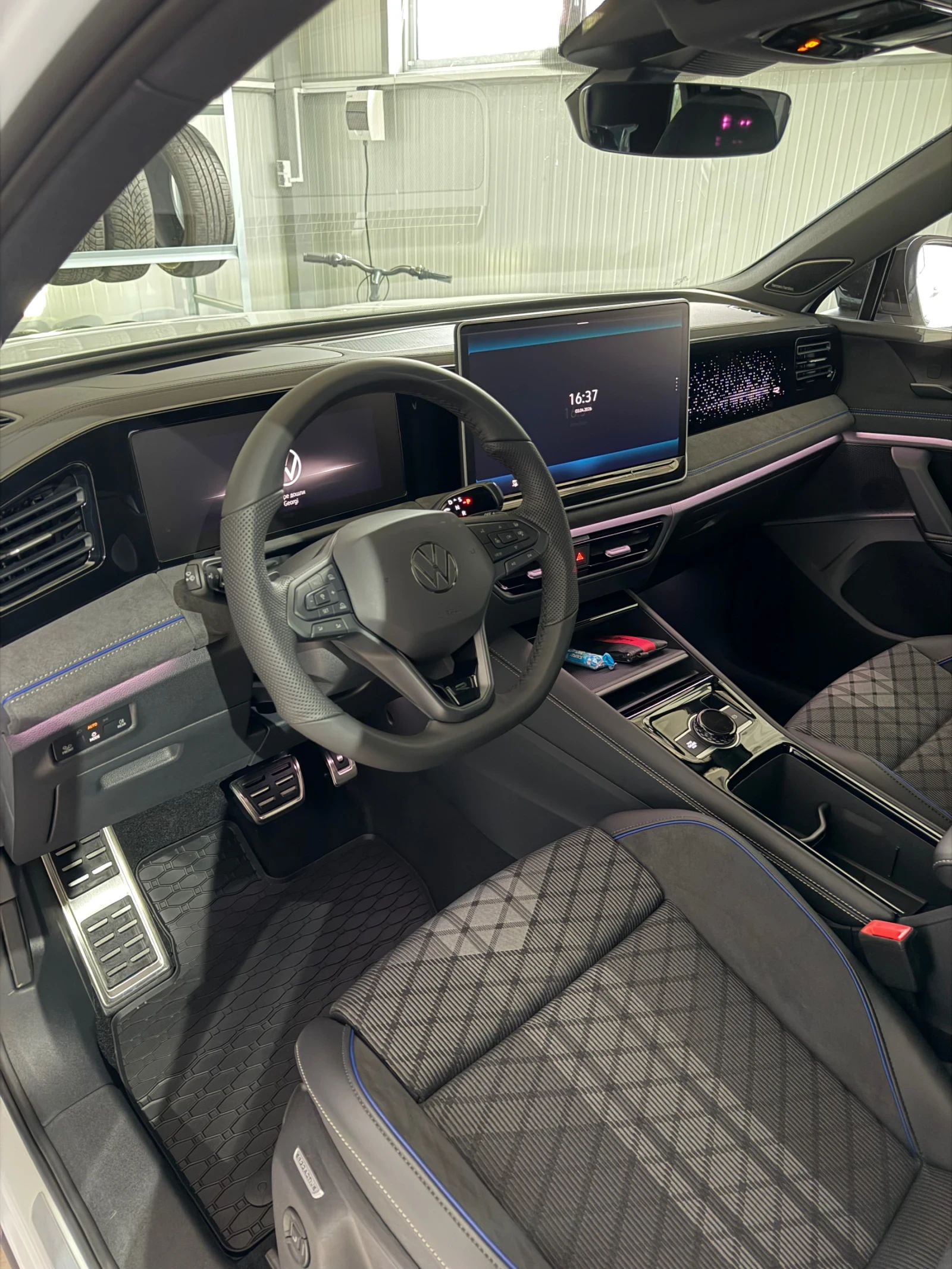 VW Tiguan, снимка 6 - Автомобили и джипове - 55309144