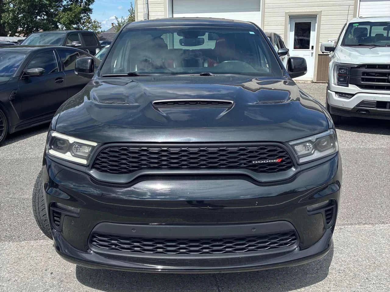 Dodge Durango R/T AWD | CARFAX | АВТОКРЕДИТ БЕЗ ПЪРВОНАЧАЛНА, снимка 2 - Автомобили и джипове - 55413522