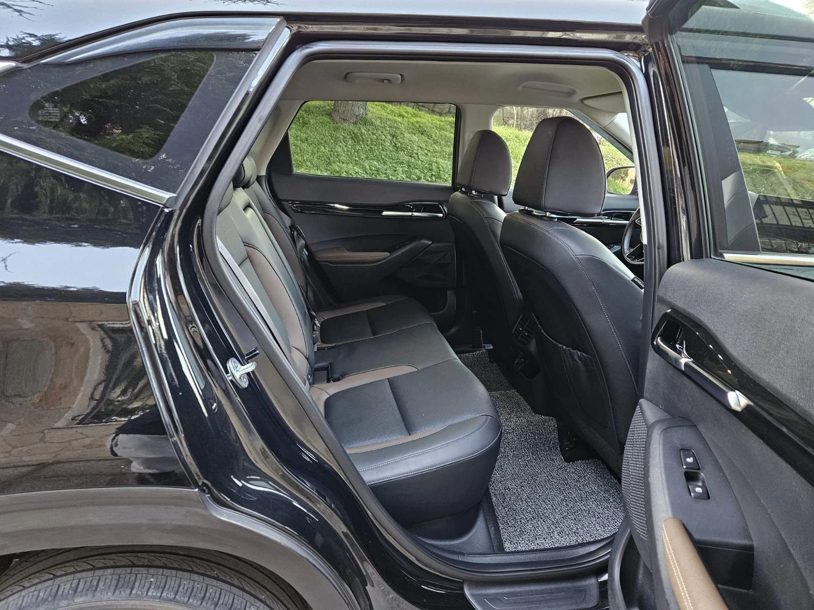 Kia Seltos 1.6 CRDi 2WD Noblesse, снимка 9 - Автомобили и джипове - 55592124