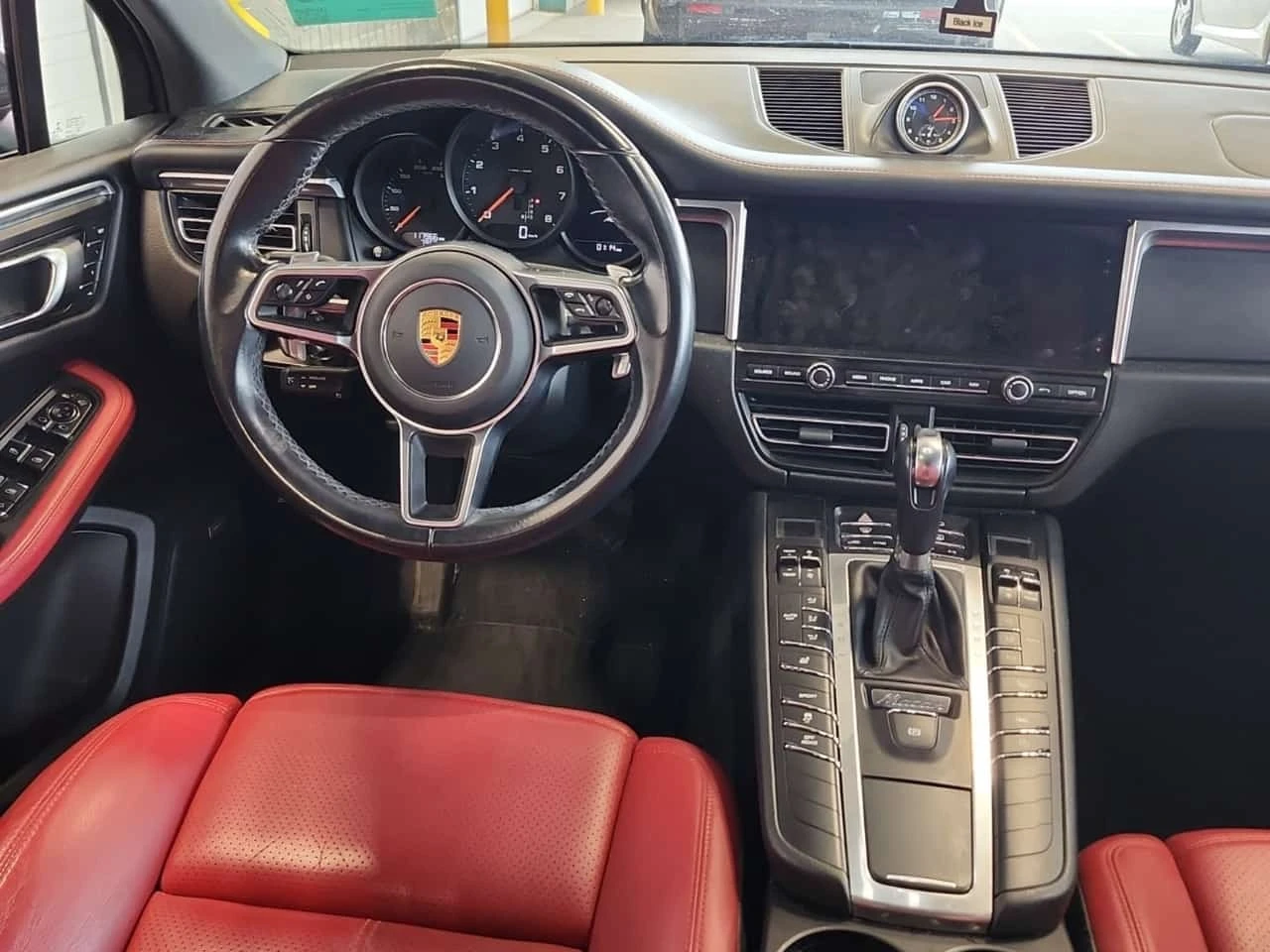 Porsche Macan * AWD* CARFAX* АВТОКРЕДИТ БЕЗ ПЪРВОНАЧАЛНА ВНОСКА*, снимка 10 - Автомобили и джипове - 55787700