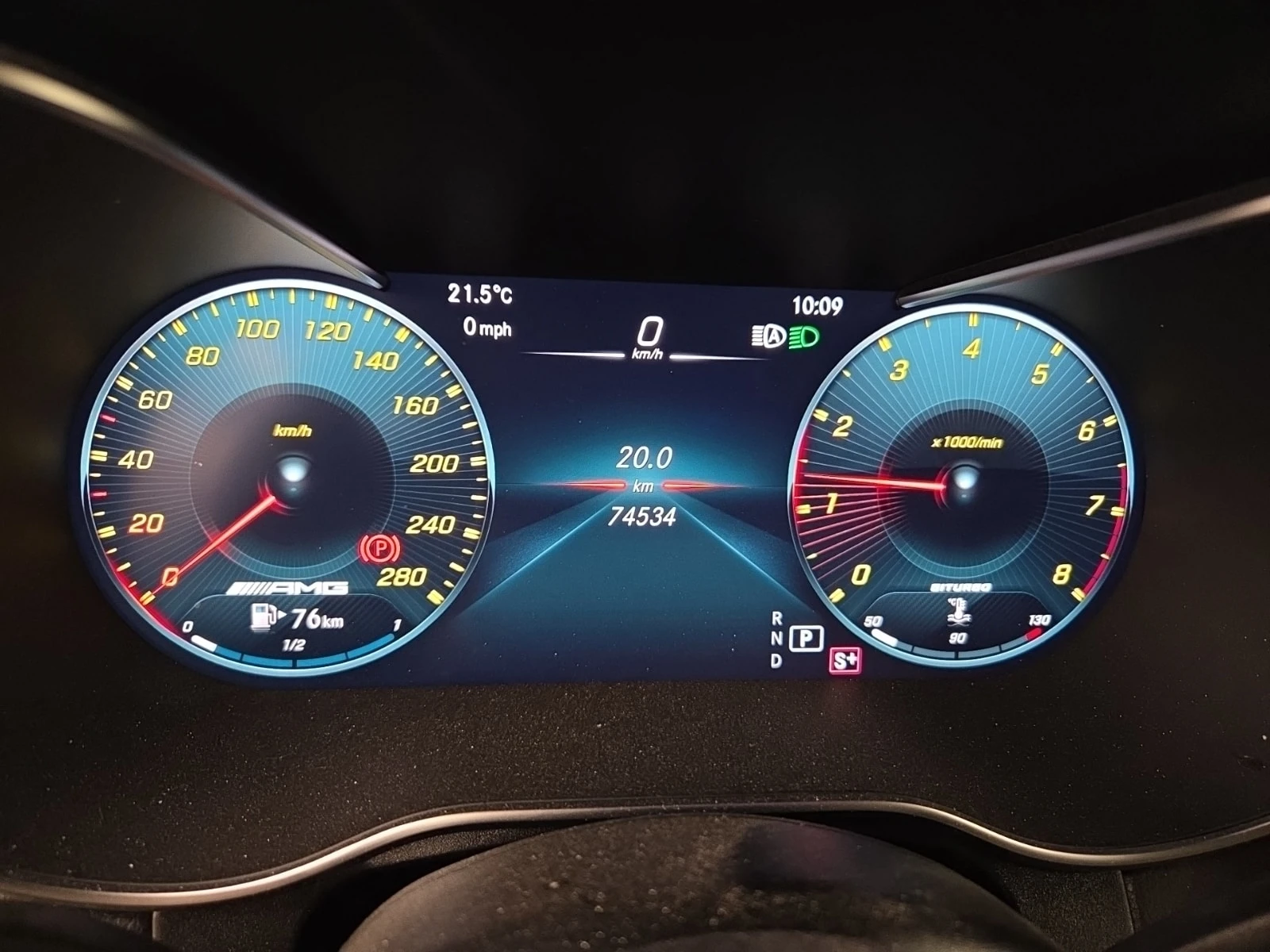 Mercedes-Benz GLE 43 AMG  AMG / ДИСТРОНИК / 360 / BURMESTER / PANO / AMB , снимка 11 - Автомобили и джипове - 55899326