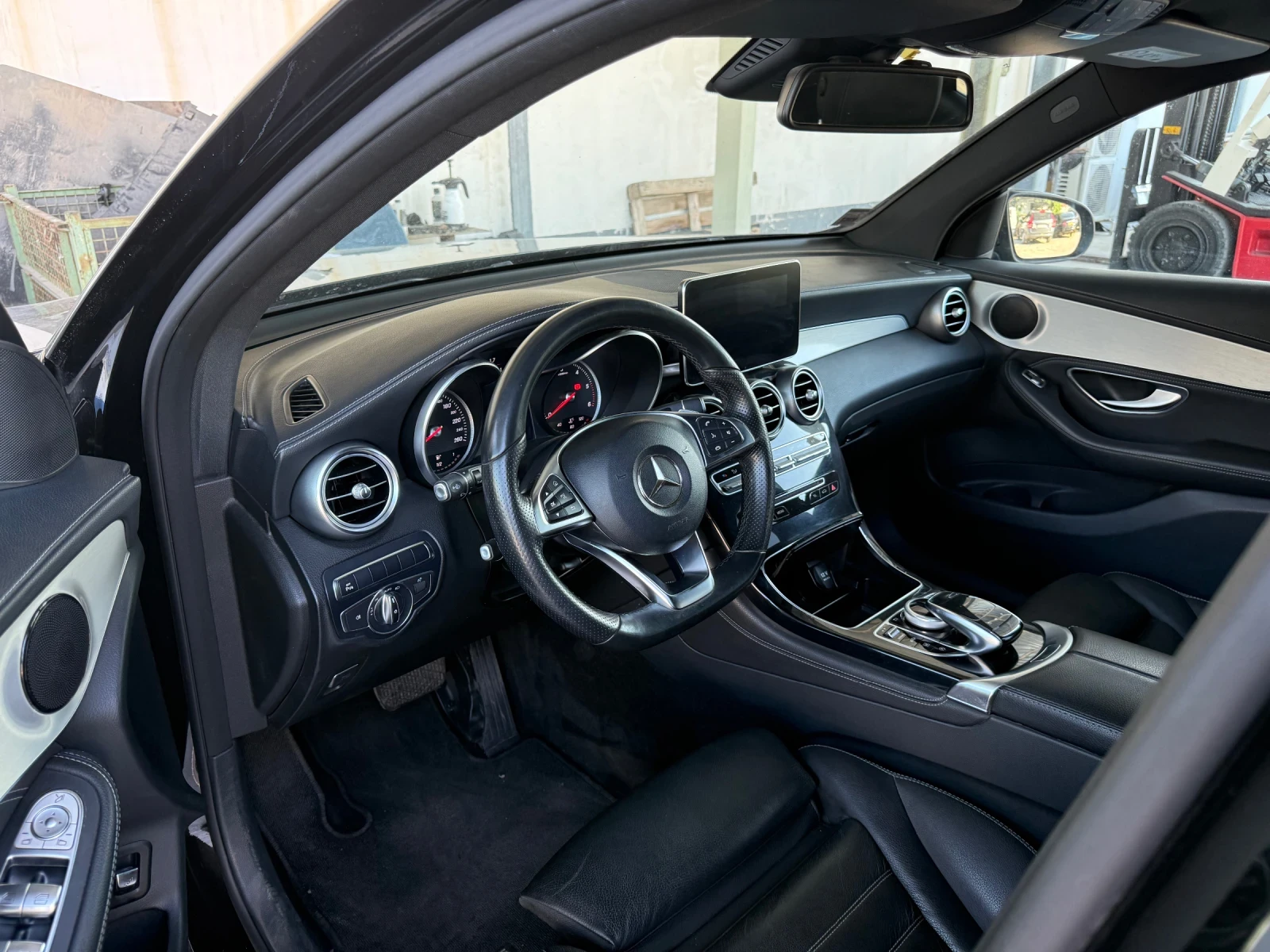 Mercedes-Benz GLC 250 4MATIC AMG Line 9G-Tronic, AIRMATIC | Mobile.bg � ����������� 15