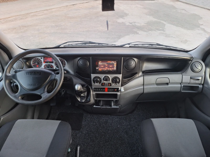 Iveco Daily 35/40C15 Б-категория Климатик , снимка 9 - Бусове и автобуси - 49647141