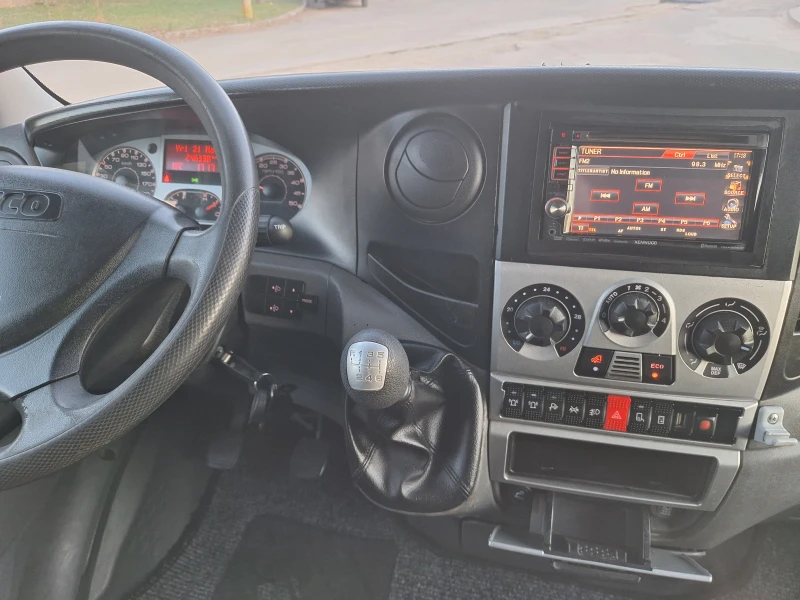 Iveco Daily 35/40C15 Б-категория Климатик , снимка 10 - Бусове и автобуси - 49647141