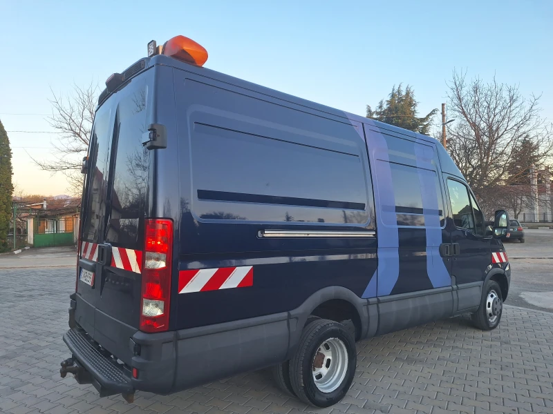 Iveco Daily 35/40C15 Б-категория Климатик , снимка 7 - Бусове и автобуси - 49647141