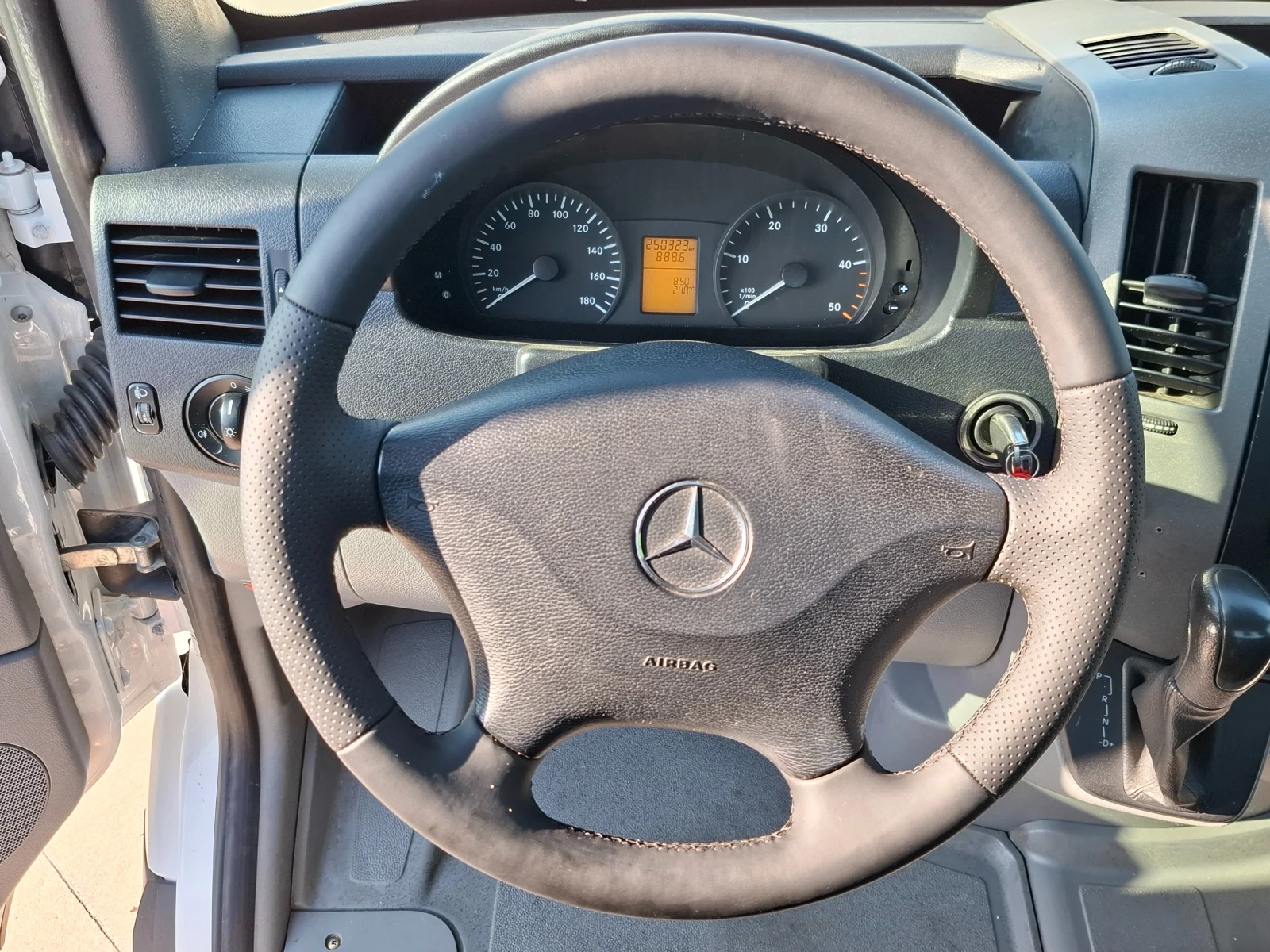 Mercedes-Benz Sprinter 418 До3.5т/Клима/Maxi/4.30м. - изображение 8