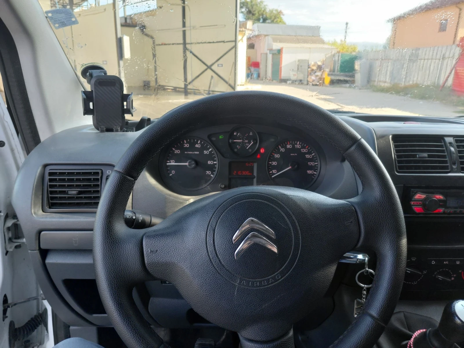 Citroen Jumpy 1.6 HDI 8v 90к.с, снимка 11 - Бусове и автобуси - 56416923