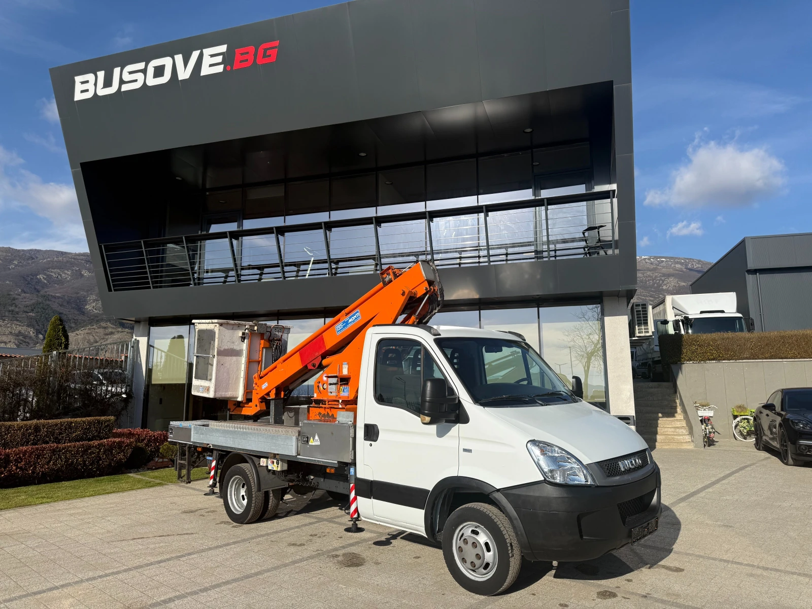 Iveco Daily 35C13 до 3.5т. Автовишка , снимка 5 - Бусове и автобуси - 53771329