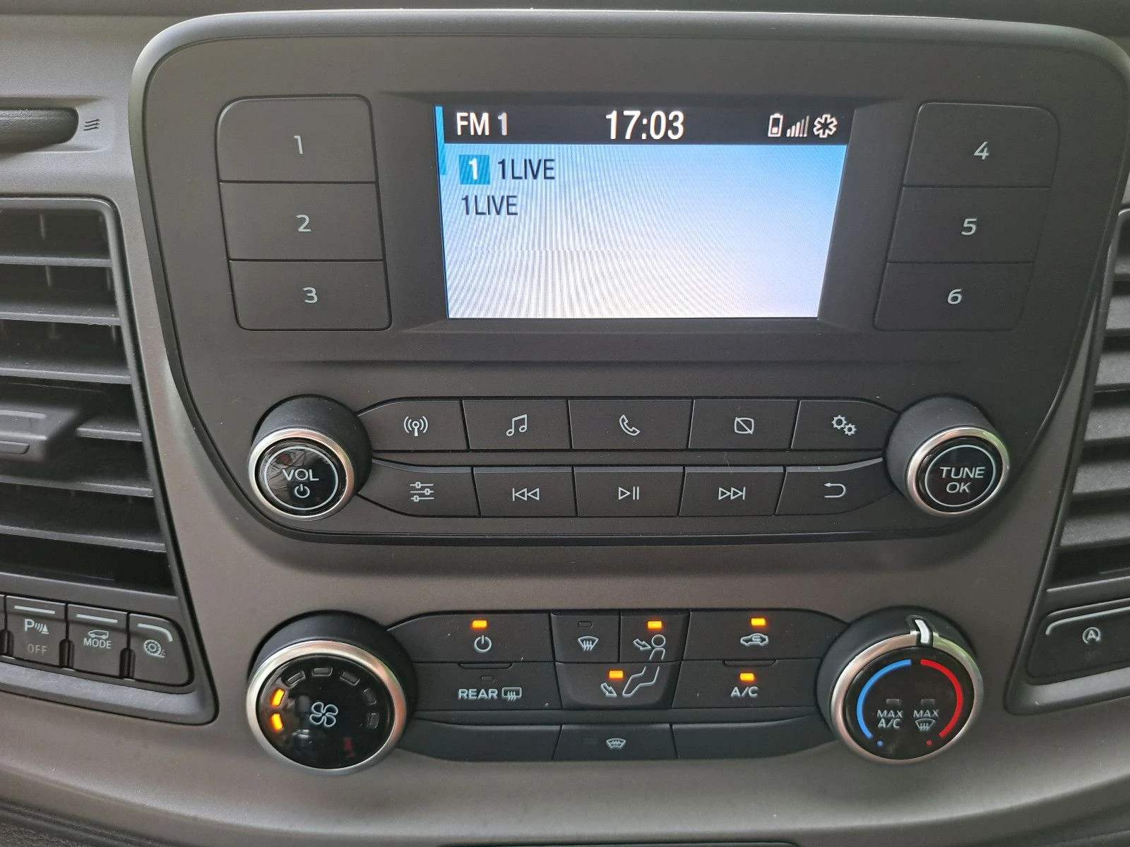 Ford Transit Custom Kombi 320 L1H2 Trend 2.0 TDCi | Mobile.bg � ����������� 9
