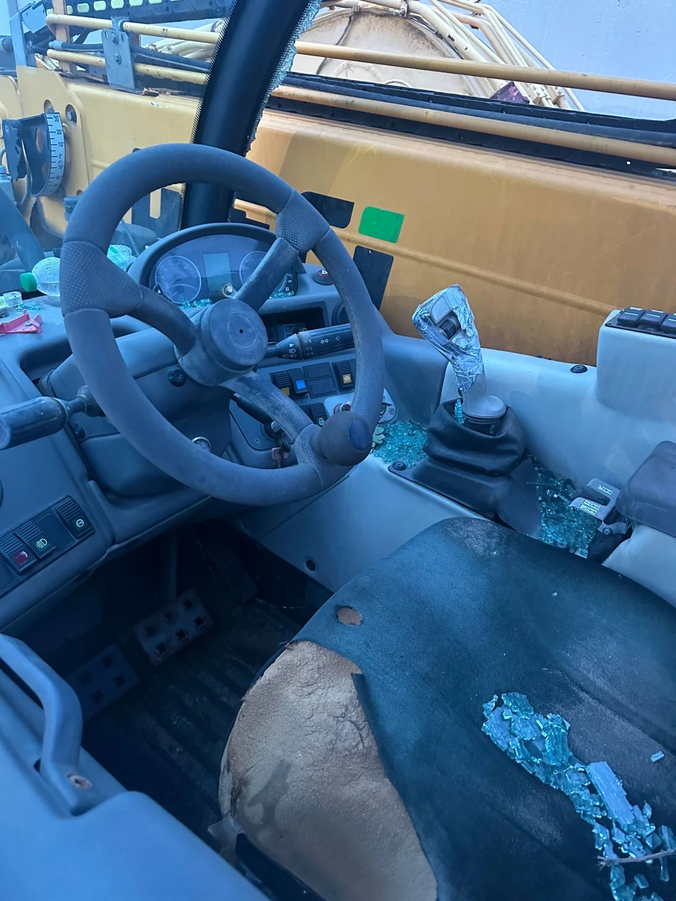 ������������ �������� Manitou Dice | Mobile.bg � ����������� 4