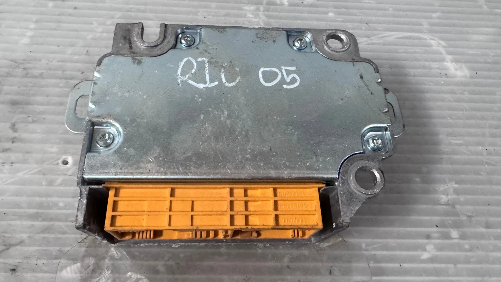 Airbag  /  /  a Kia Rio - 95910-1G250 | Mobile.bg   2