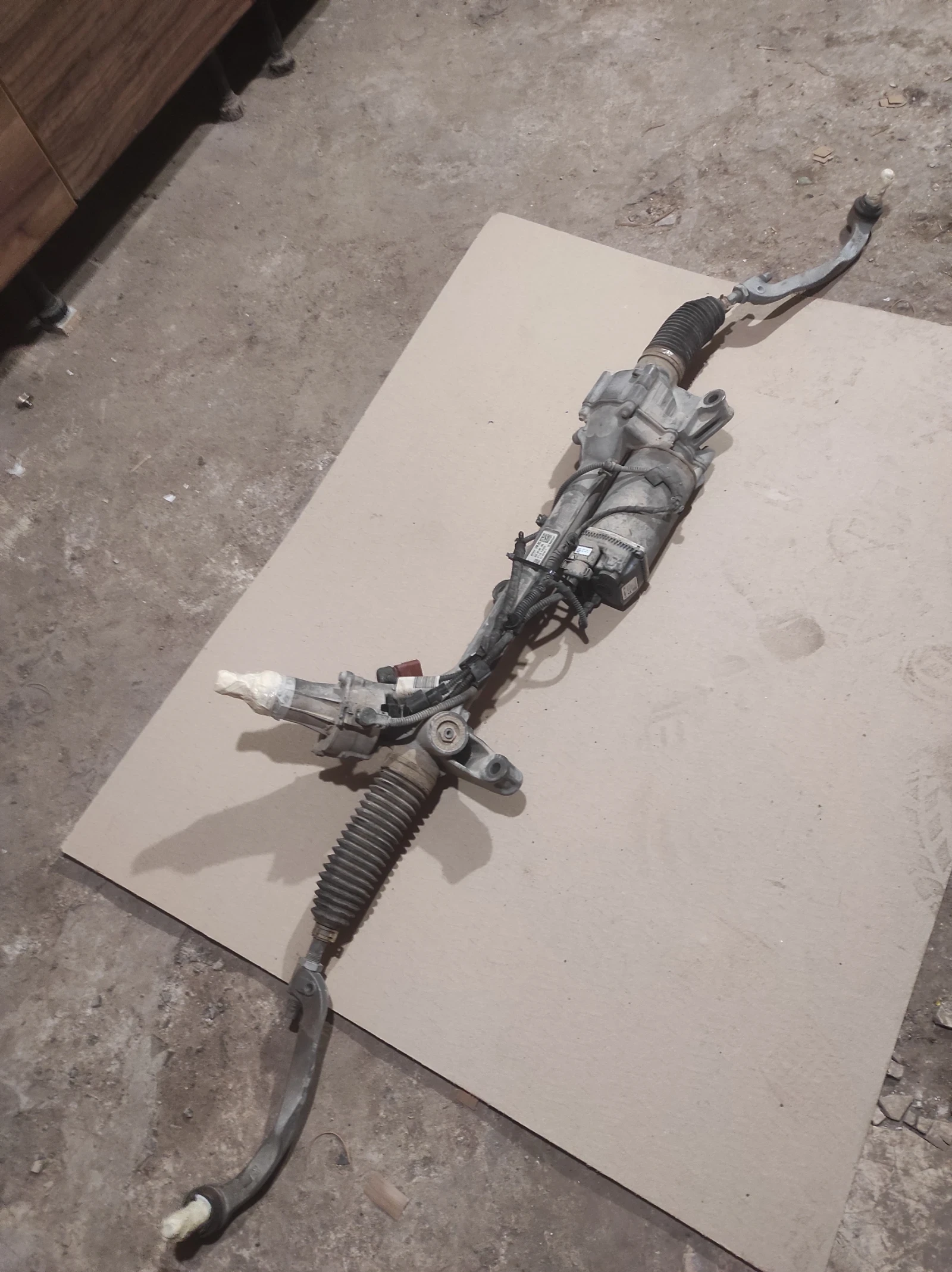 Електрическа рейка Volkswagen Т6 Transporter , снимка 2 - Части - 54101291