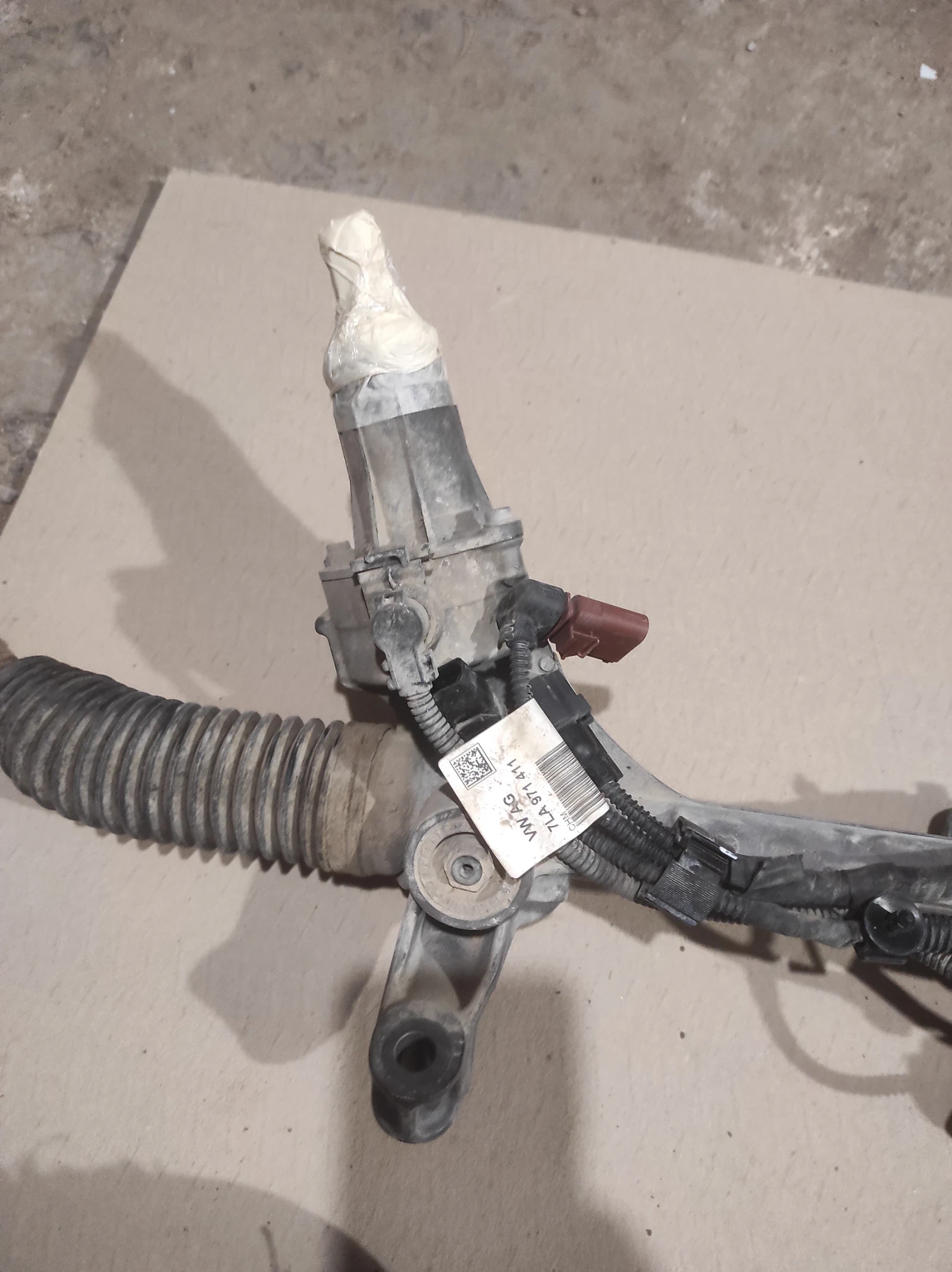 Електрическа рейка Volkswagen Т6 Transporter , снимка 5 - Части - 54101291