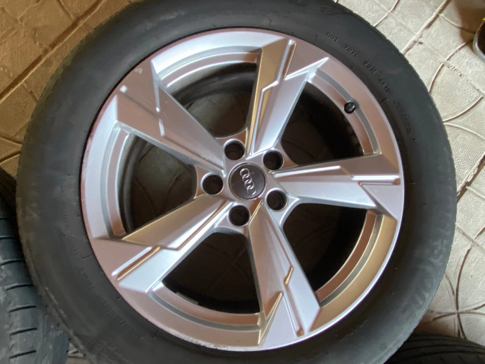    235/55R18  Audi | Mobile.bg   13